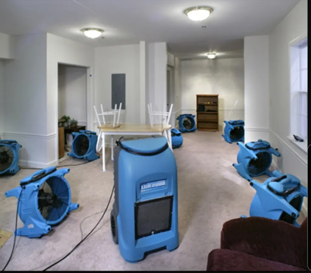 Air movers and dehumidifier setup for Water Extraction & Removal in Soledad
