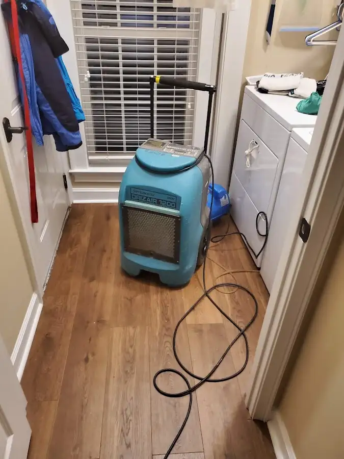Commercial dehumidifier deployed for Crawl Space Restoration in Soledad